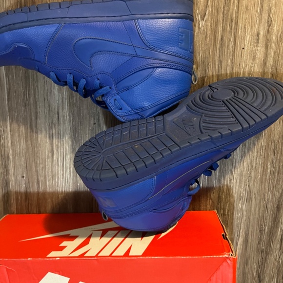 Nike - Picture 6 of 9